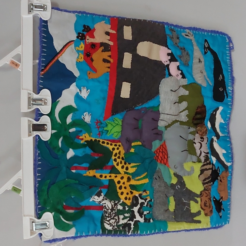 Animal wall hanging